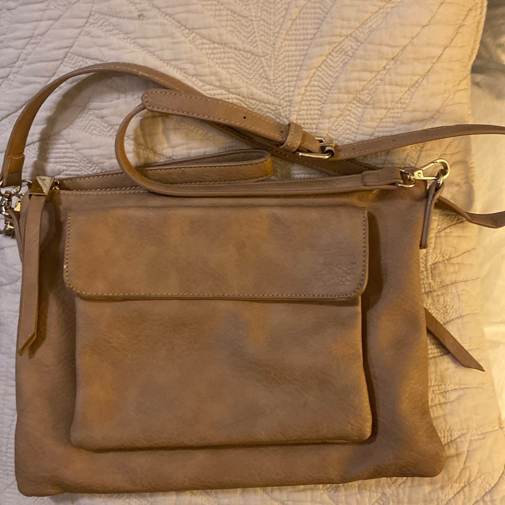 Cross body handbag